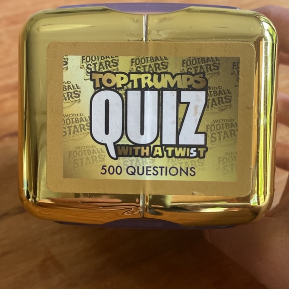 Top “⚽️ Stars” 500 Questions Gold Ed - Picture 3 of 10